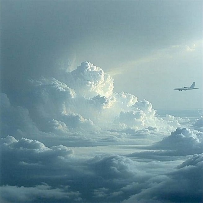 去来江口守空船，绕船月明江水寒。